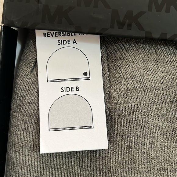 NWT Michael Kors gray Scarf and Hat Men Gift Set - Picture 3 of 5